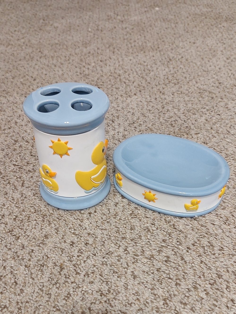 Kohl's Blue and Yellow Duck Ceramic Bath Accessory Set